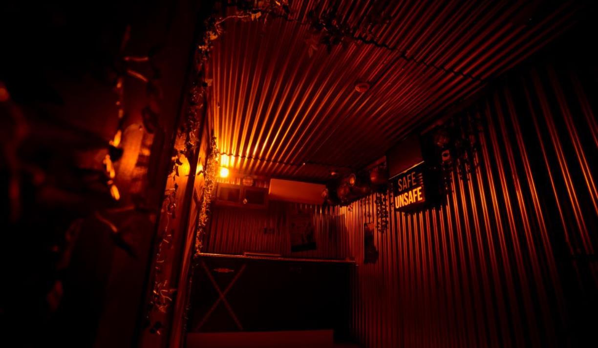 Pier Pressure Escape Rooms, Activity space