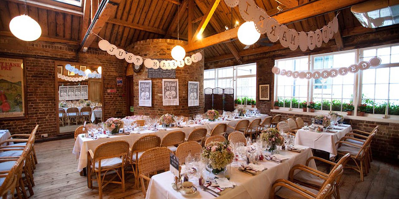 Le Café du Marché, Dining / restaurant
