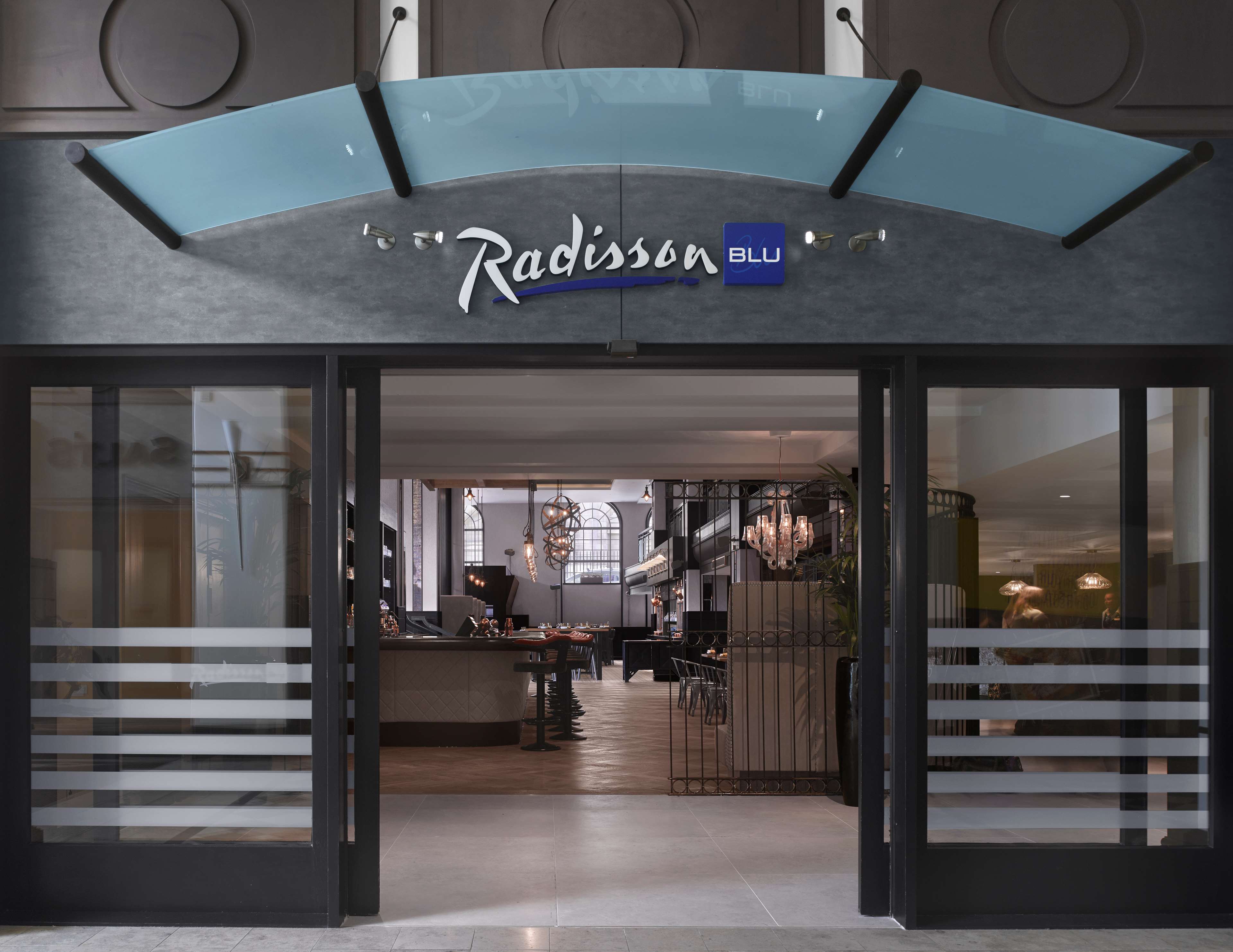 Radisson Blu Hotel, Leeds City Centre, Exterior