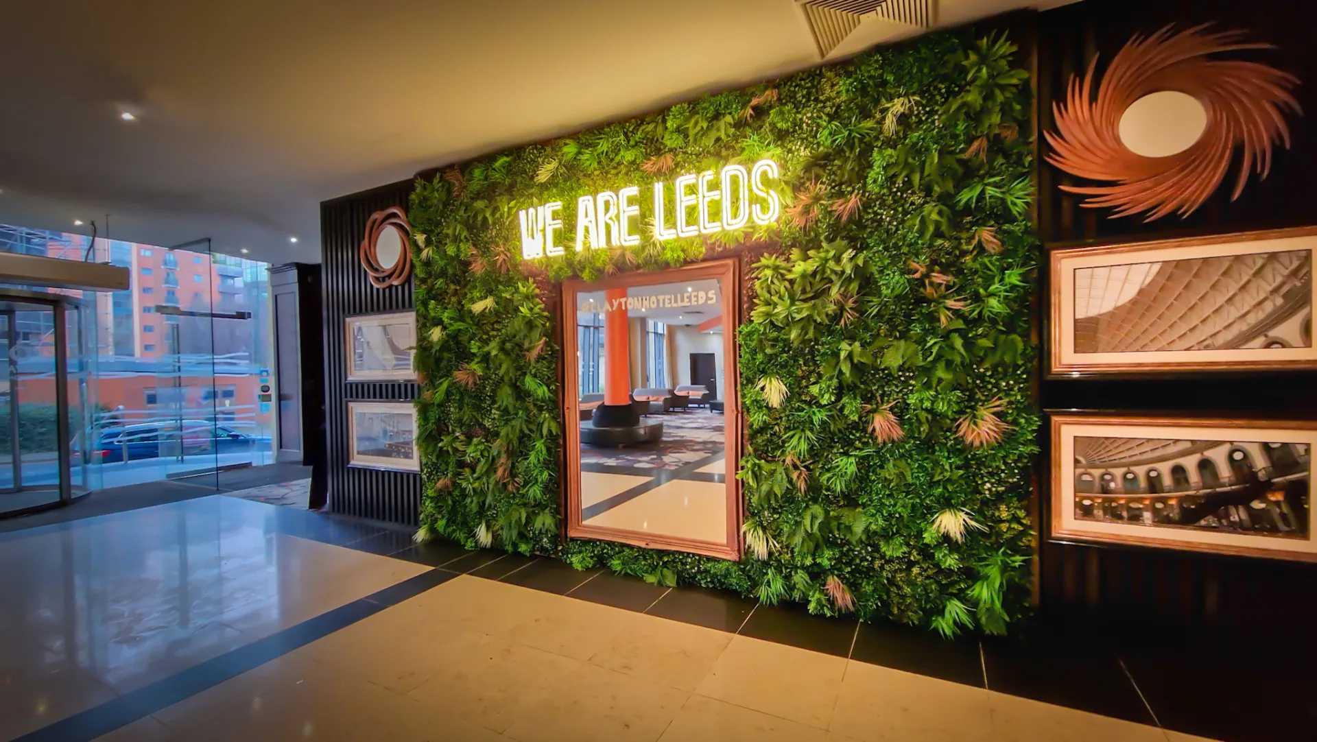 Clayton Hotel Leeds, Reception / foyer
