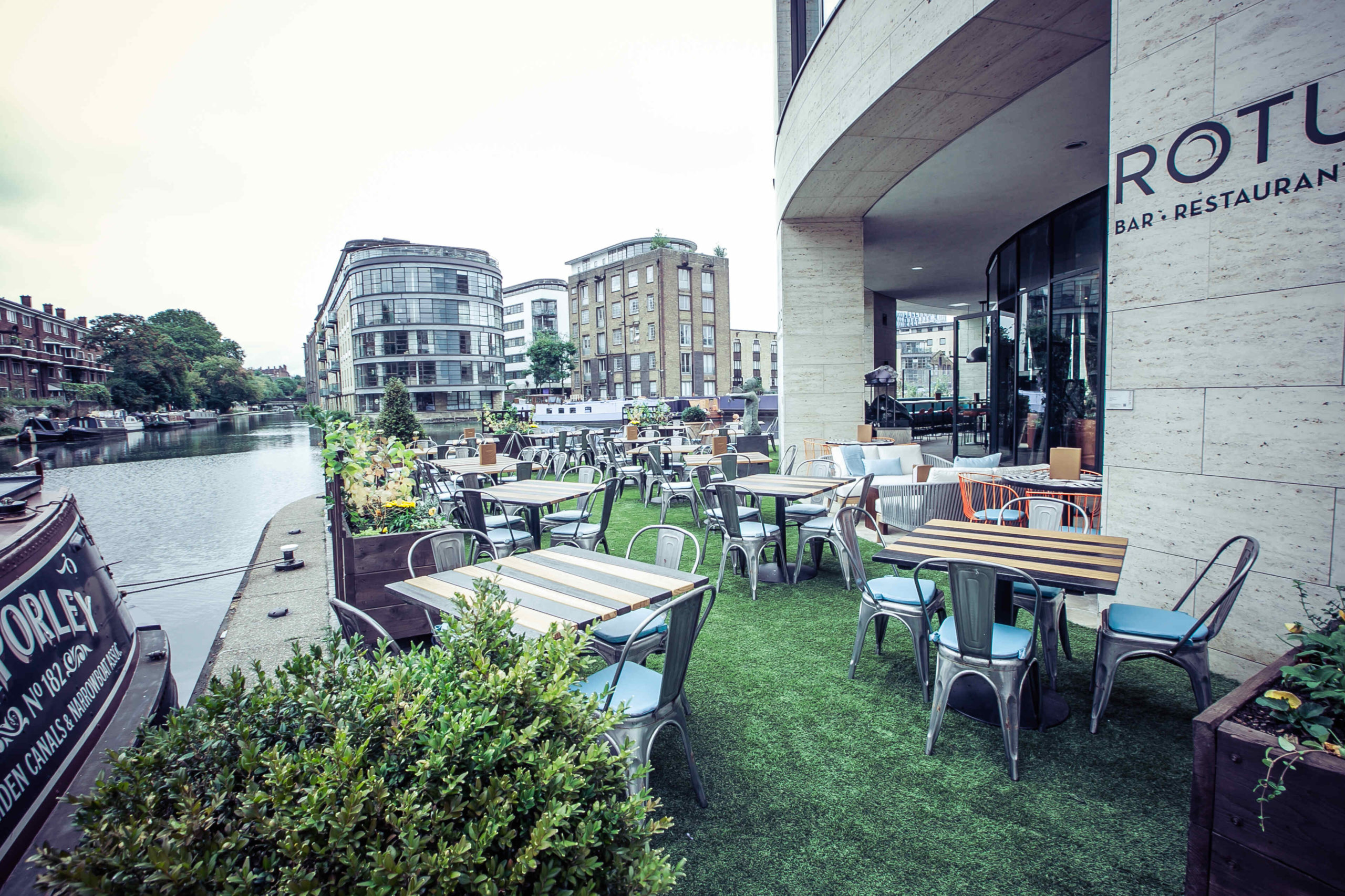 Rotunda Bar and Restaurant
