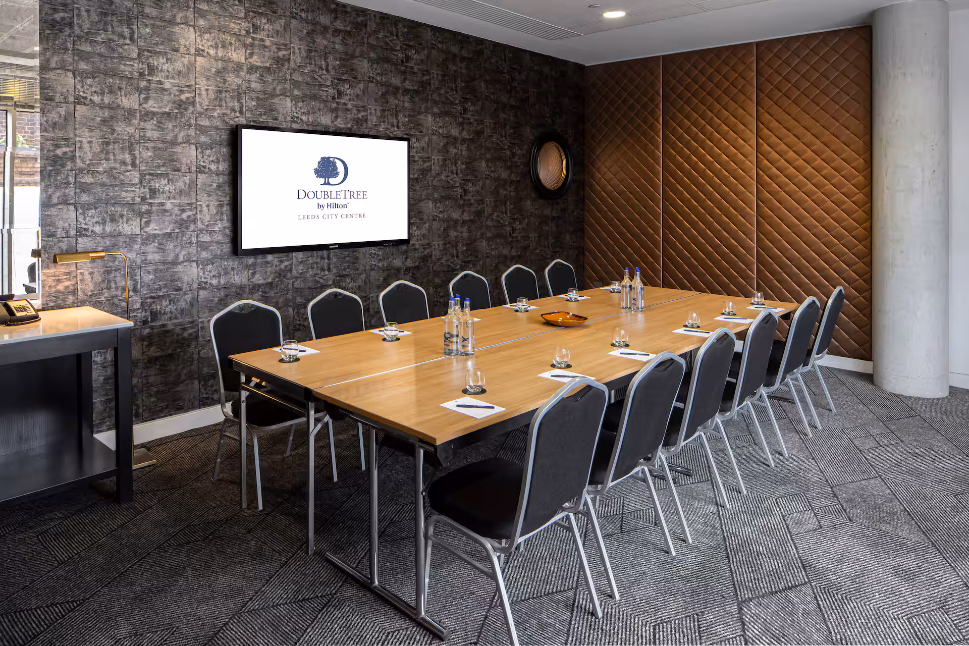 DoubleTree by Hilton Leeds City Centre, Meeting room