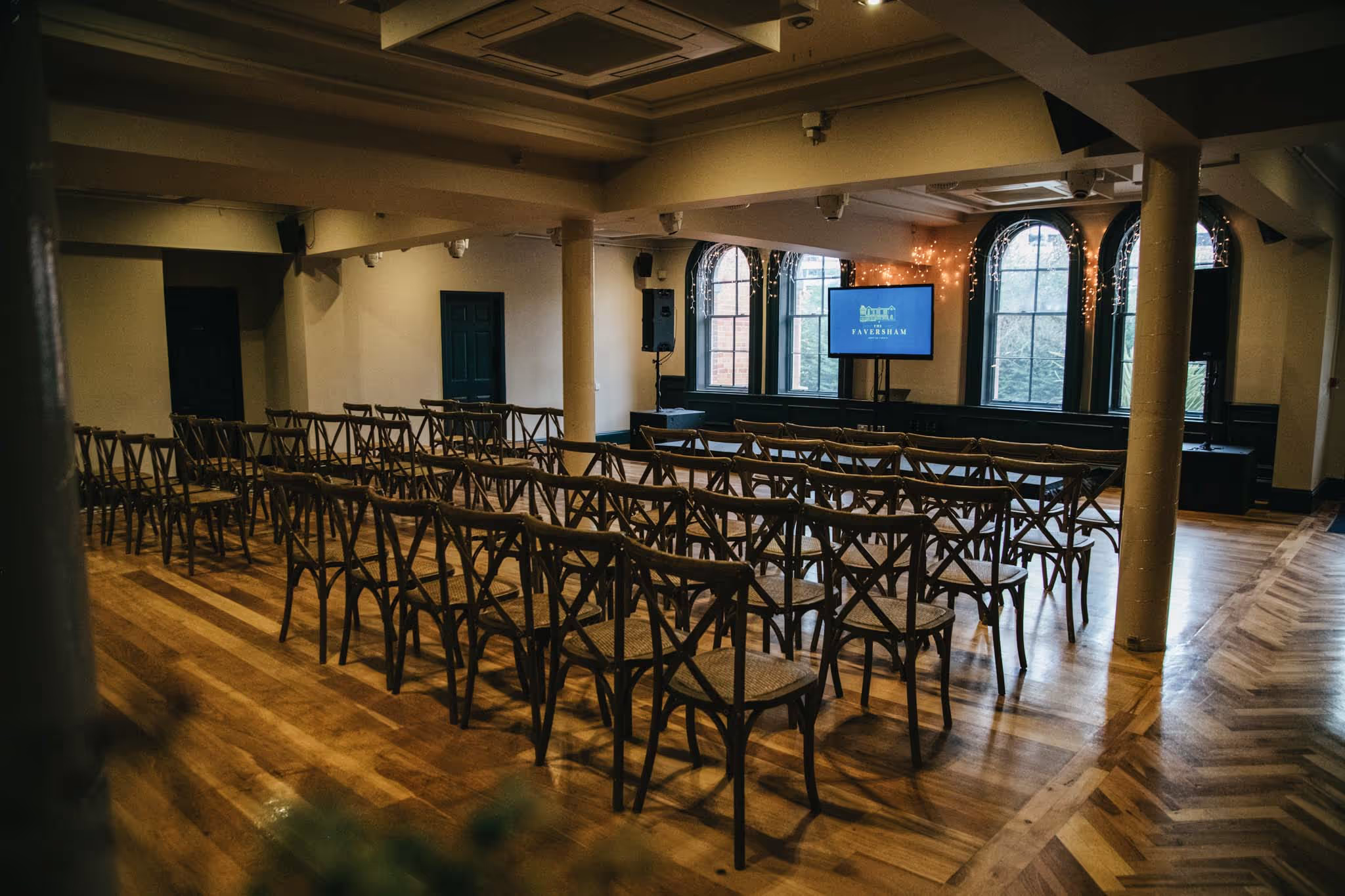 Faversham, The Main Room