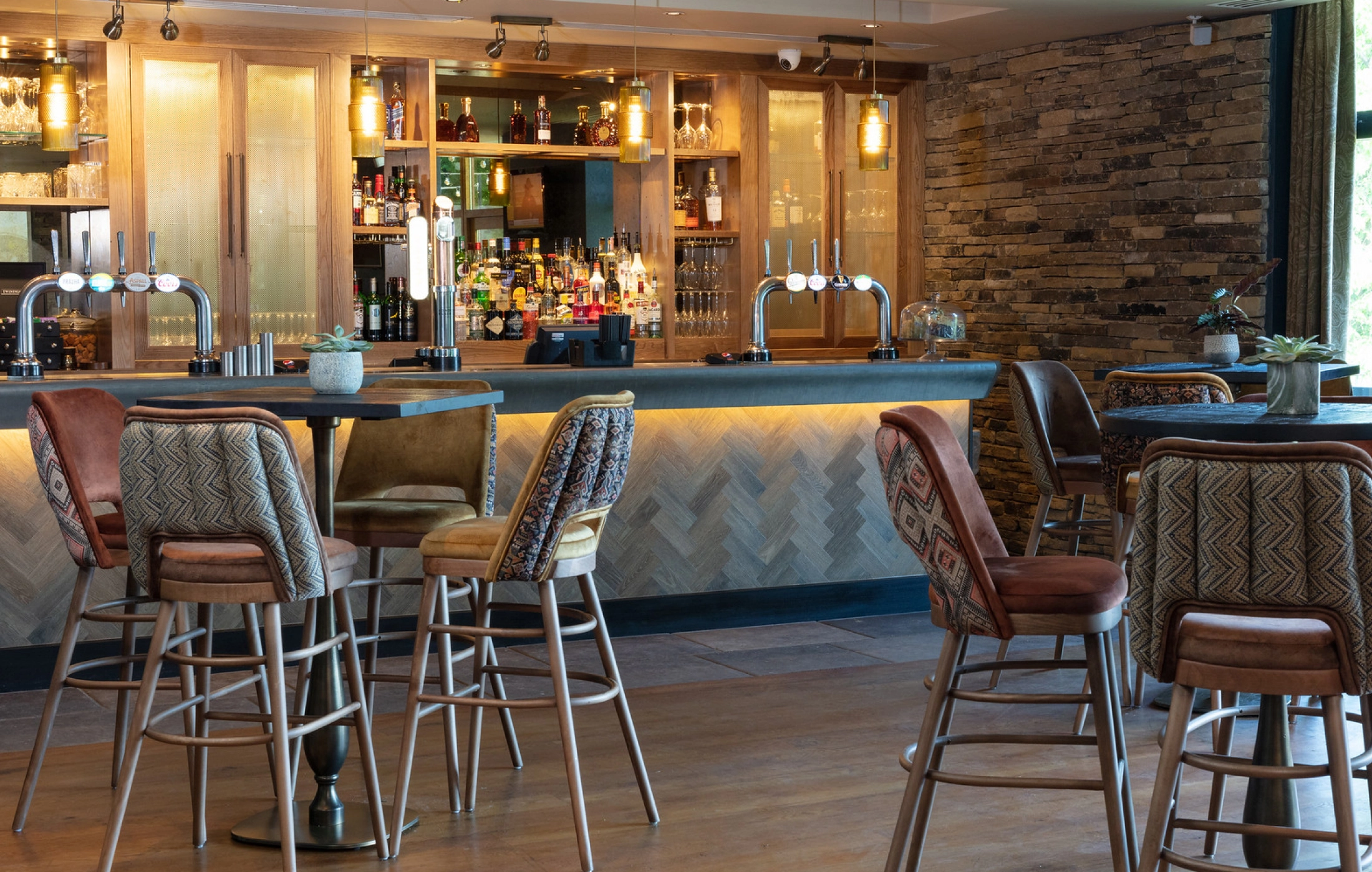 Oulton Hall, Dining / restaurant