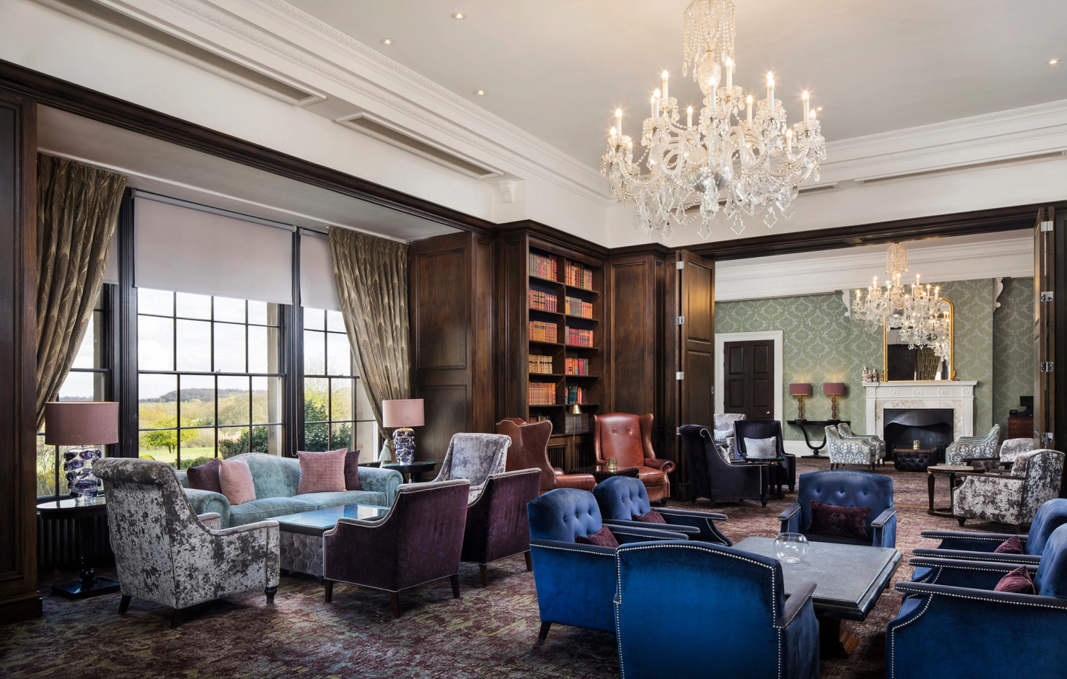 Oulton Hall, Bar