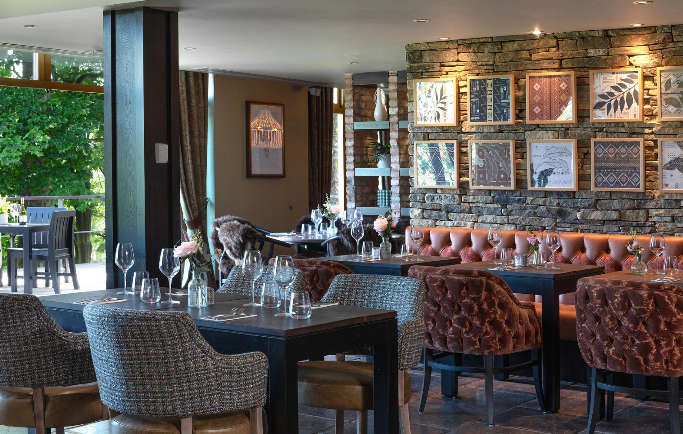 Oulton Hall, Dining / restaurant