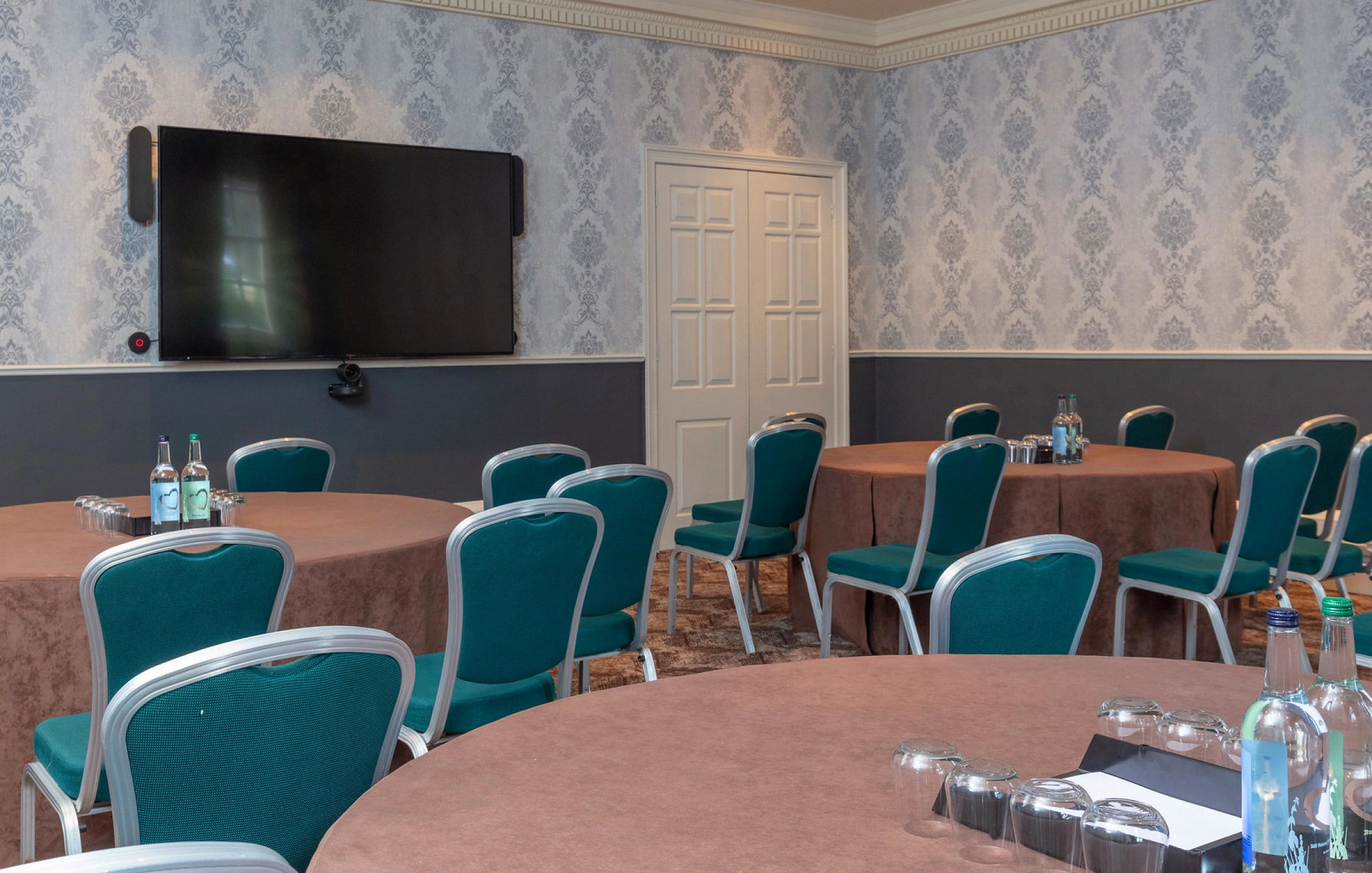 Oulton Hall, Rothwell Room