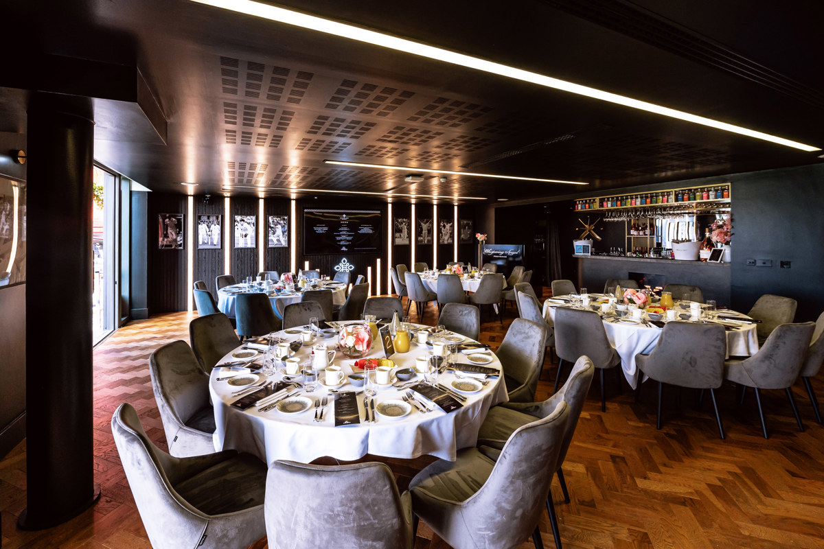 Emirates Old Trafford, Club Suite