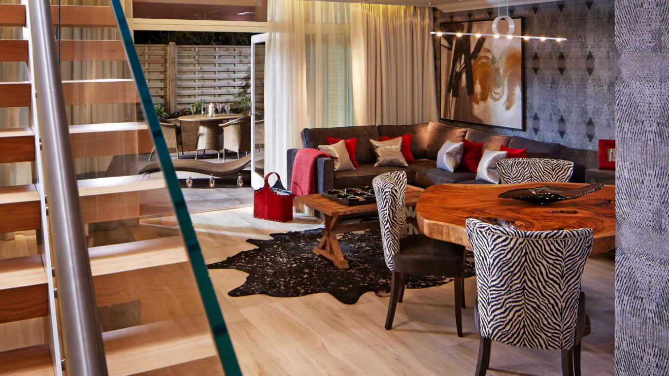 Alexander House Hotel