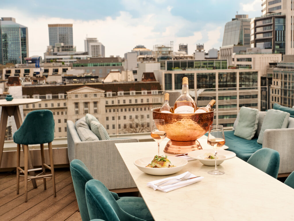 Aviary Rooftop Bar & Restaurant, Dining / restaurant