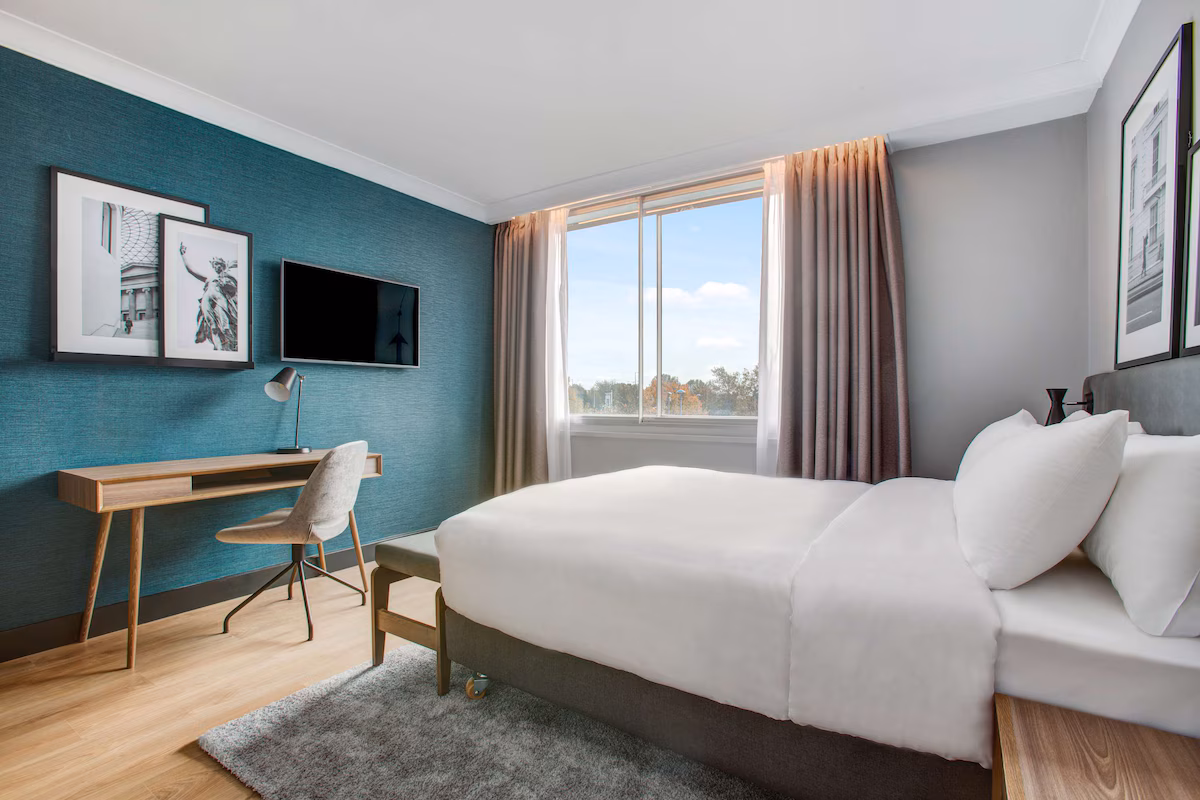 Radisson Hotel & Conference Centre London Heathrow, Bedroom