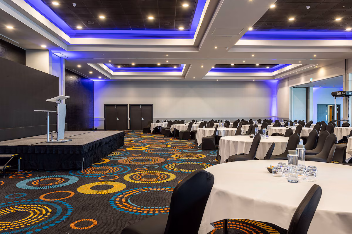 Radisson Hotel & Conference Centre London Heathrow, Discovery
