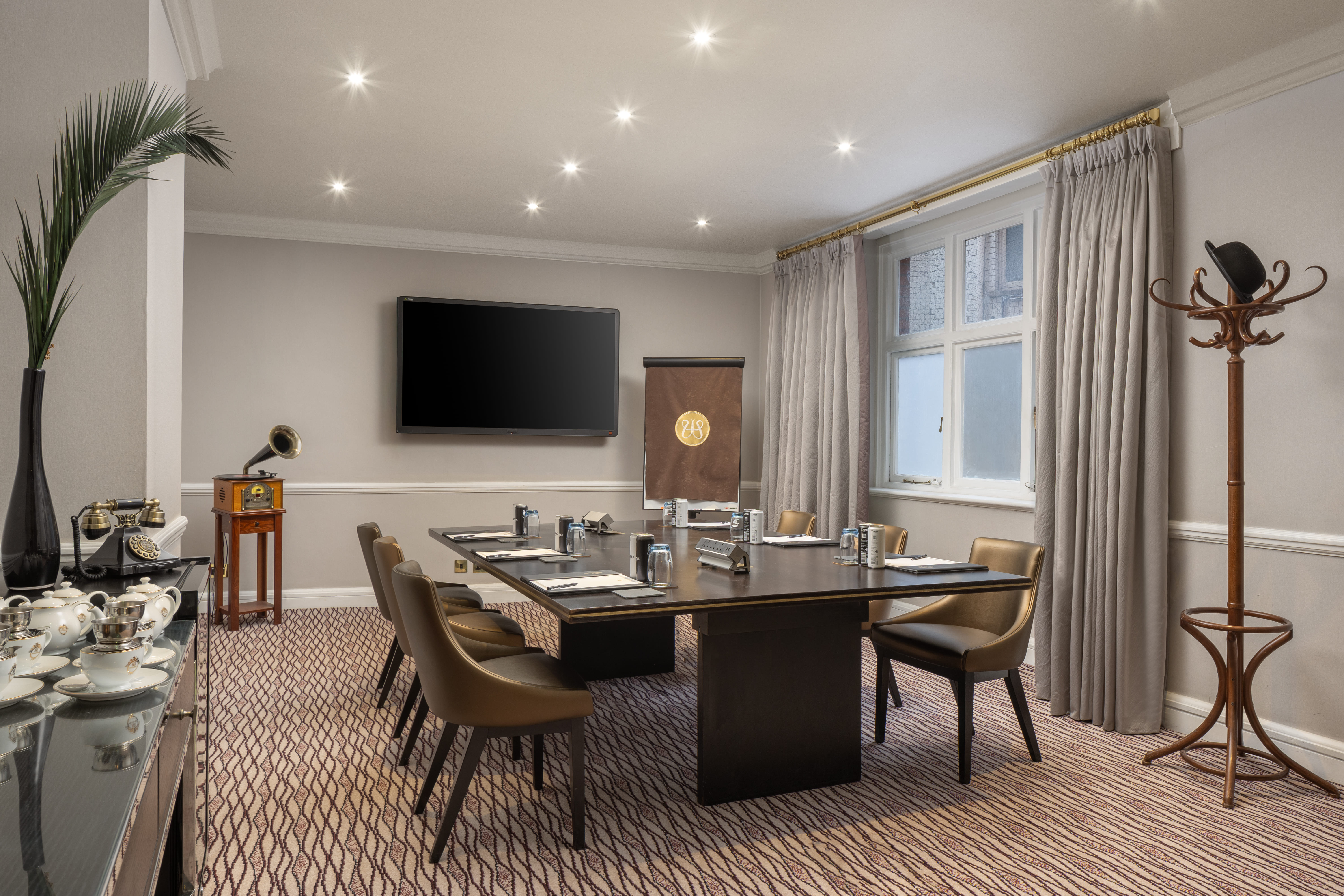 The Waldorf Hilton, London