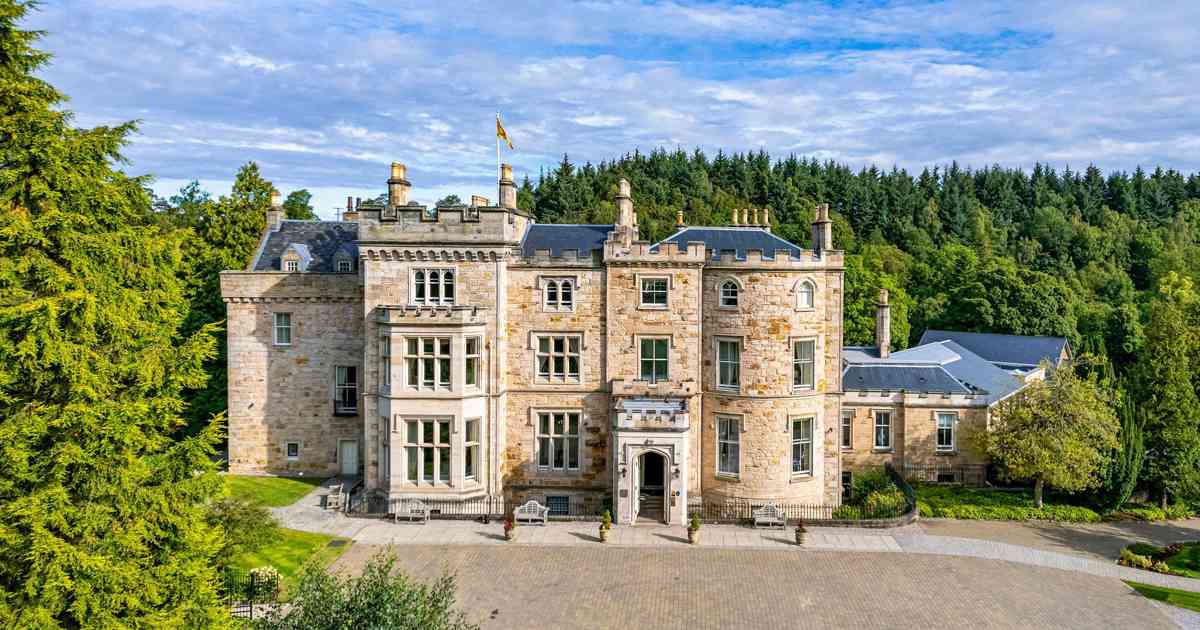 Crossbasket Castle