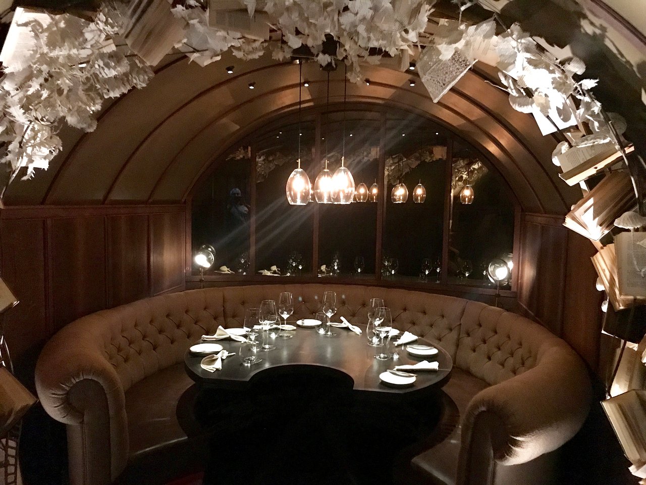 HIDE, Dining / restaurant