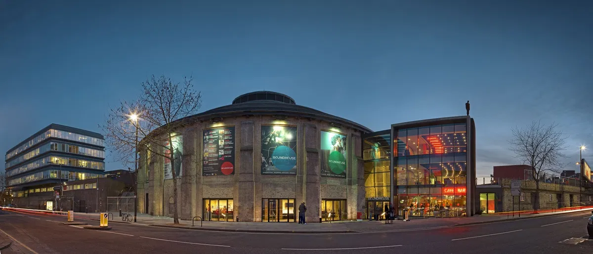 Roundhouse, Exterior