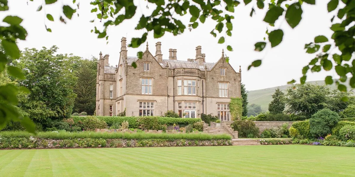 The Falcon Manor