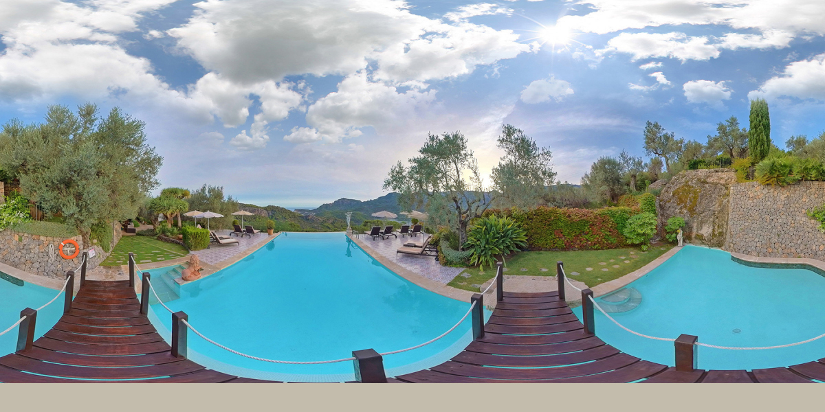 Ca's Xorc Luxury Retreat