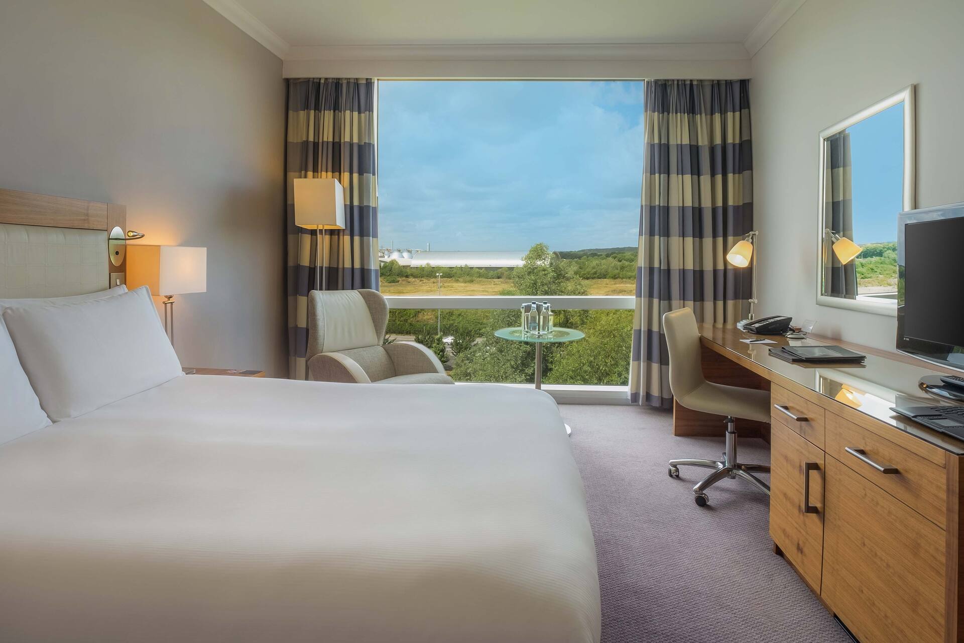 Hilton Reading