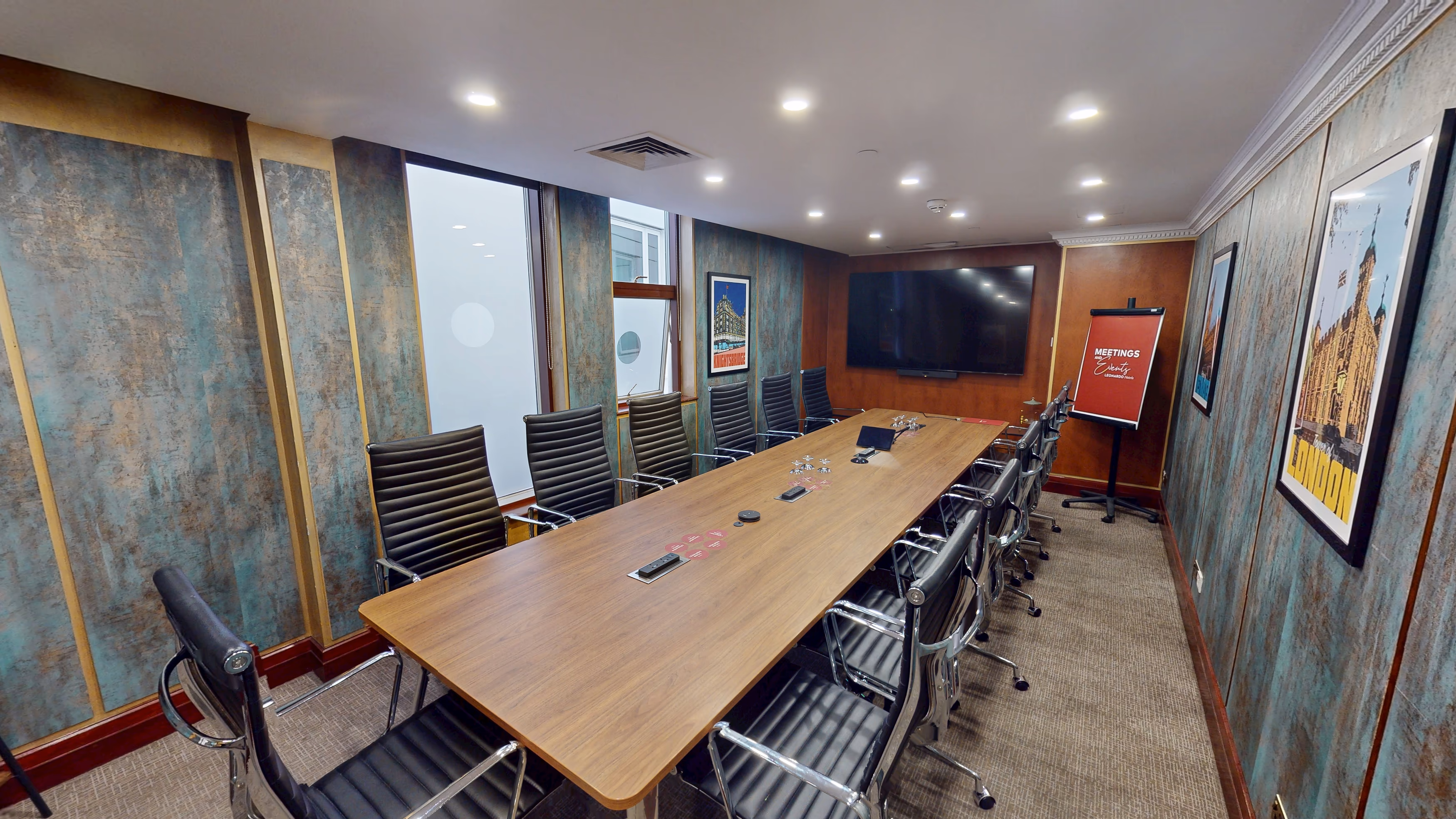 Leonardo Royal Hotel London City, Executive Boardroom · Meeting room