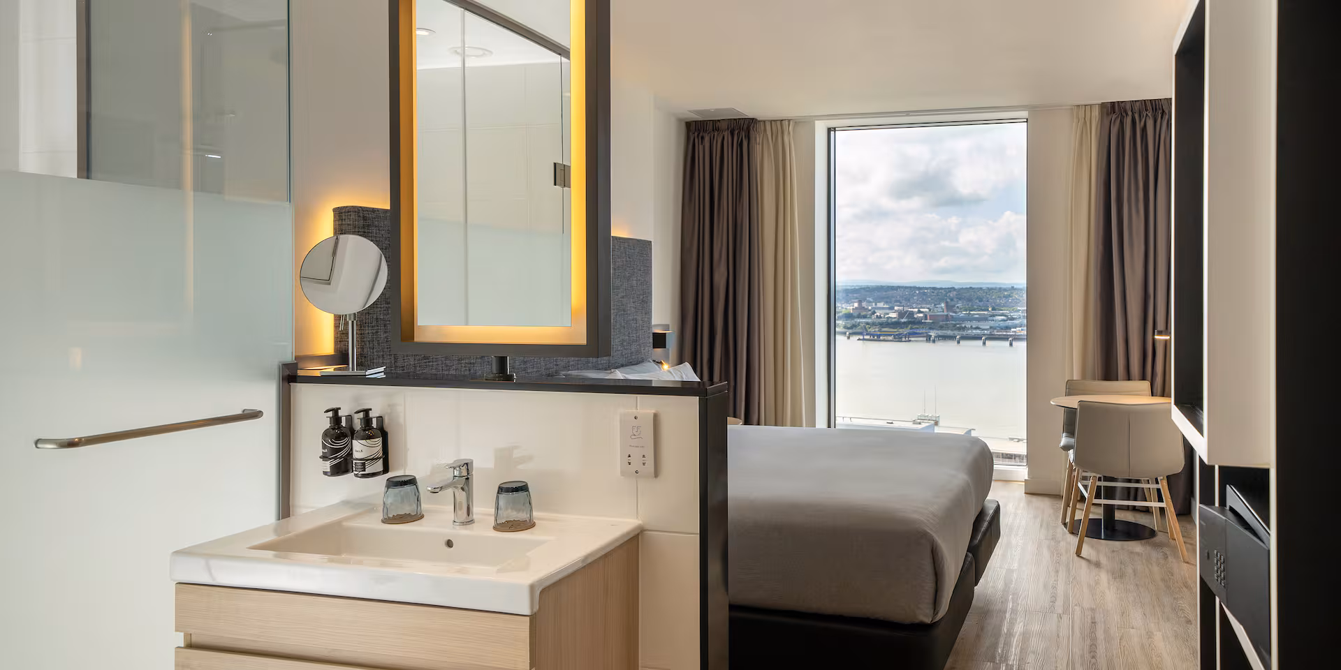 INNSiDE by Melia Liverpool, Bedroom