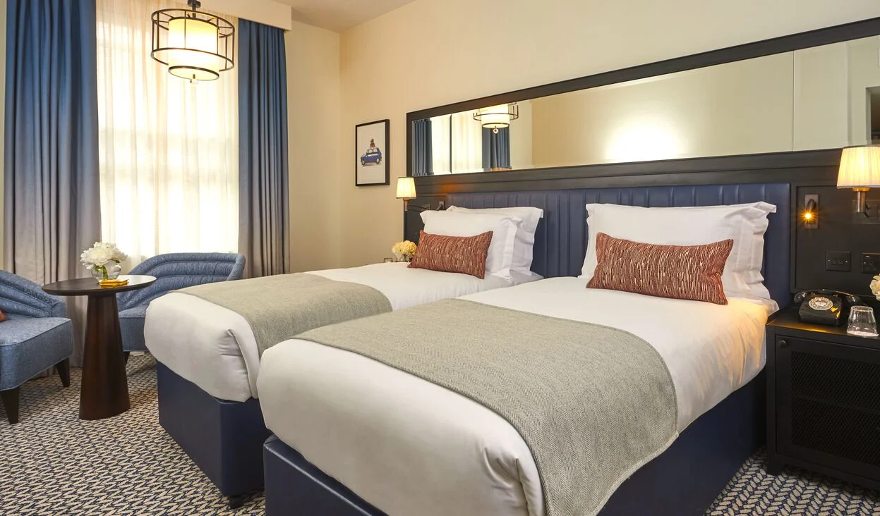 The Grand Hotel, Bedroom