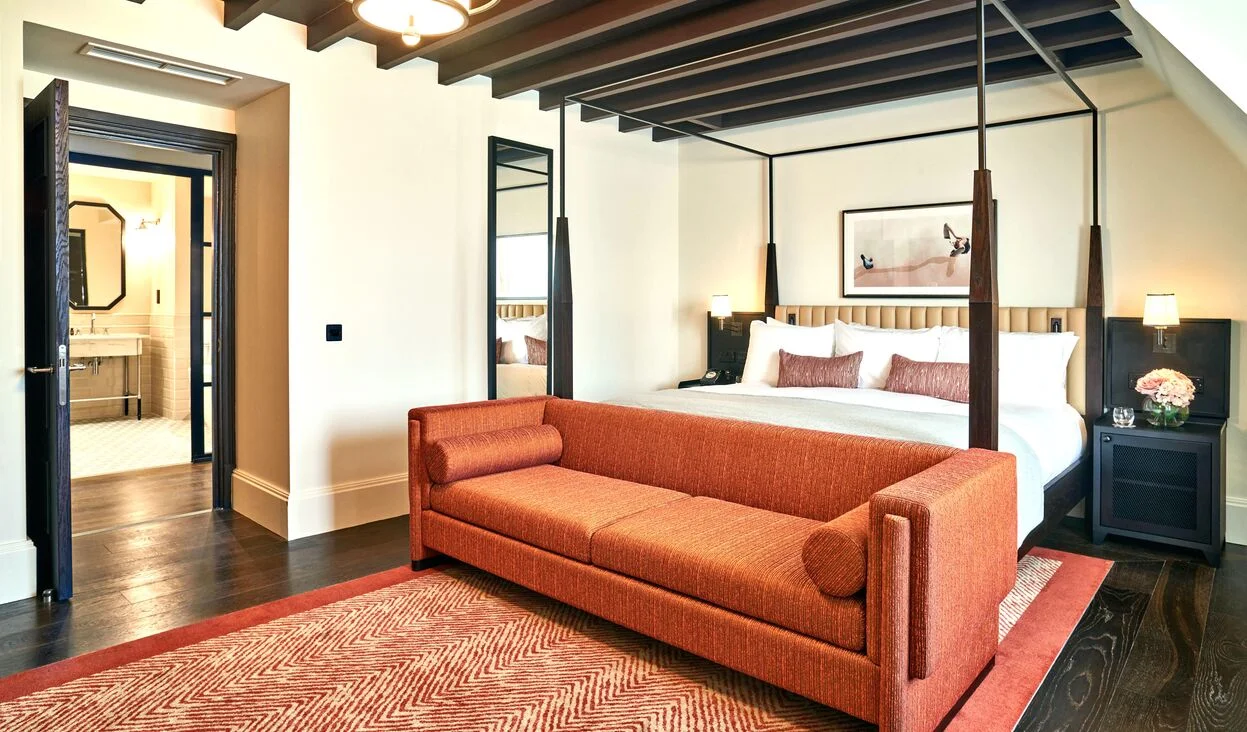 The Grand Hotel, Bedroom