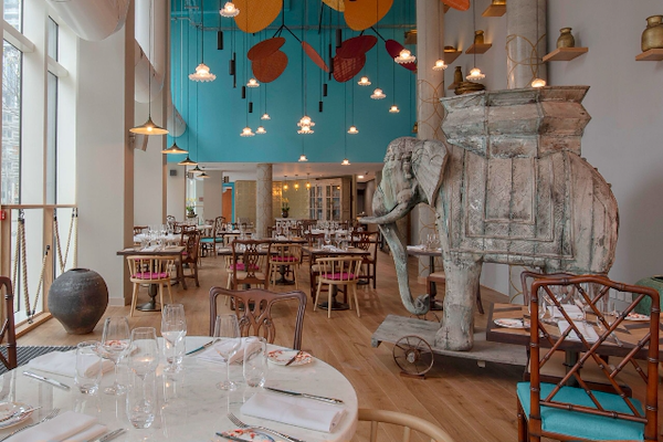 Lincoln Plaza London, Curio Collection by Hilton