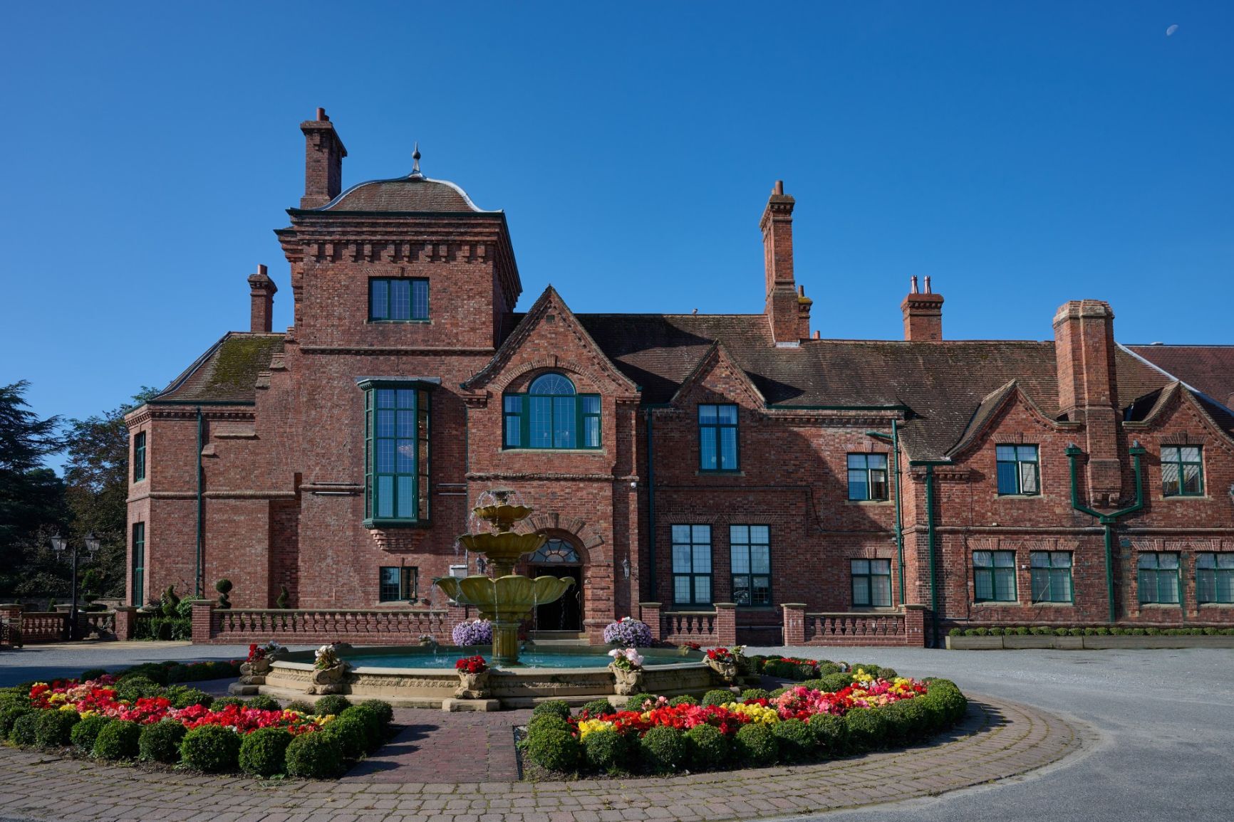 Aldwark Manor Estate