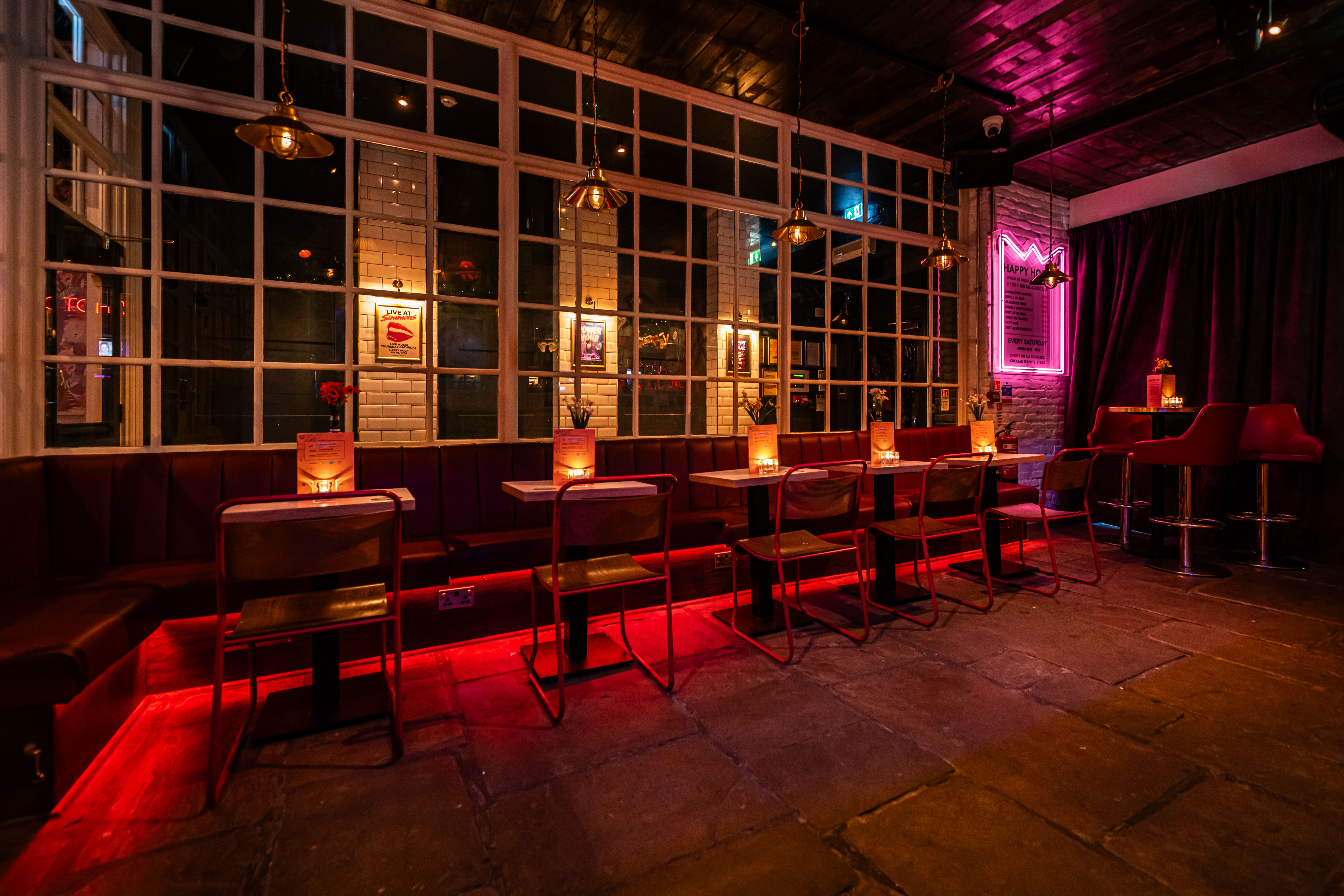 Simmons Bar