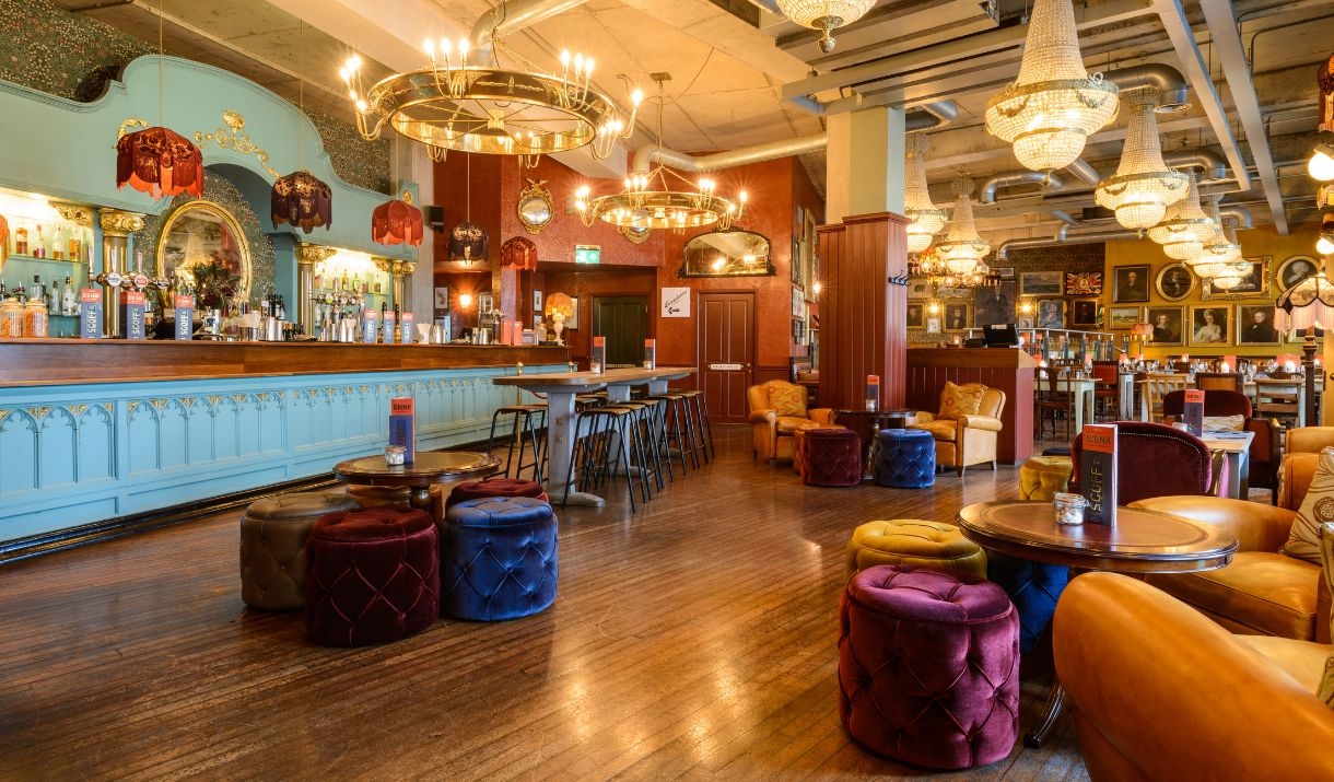 Cosy Club