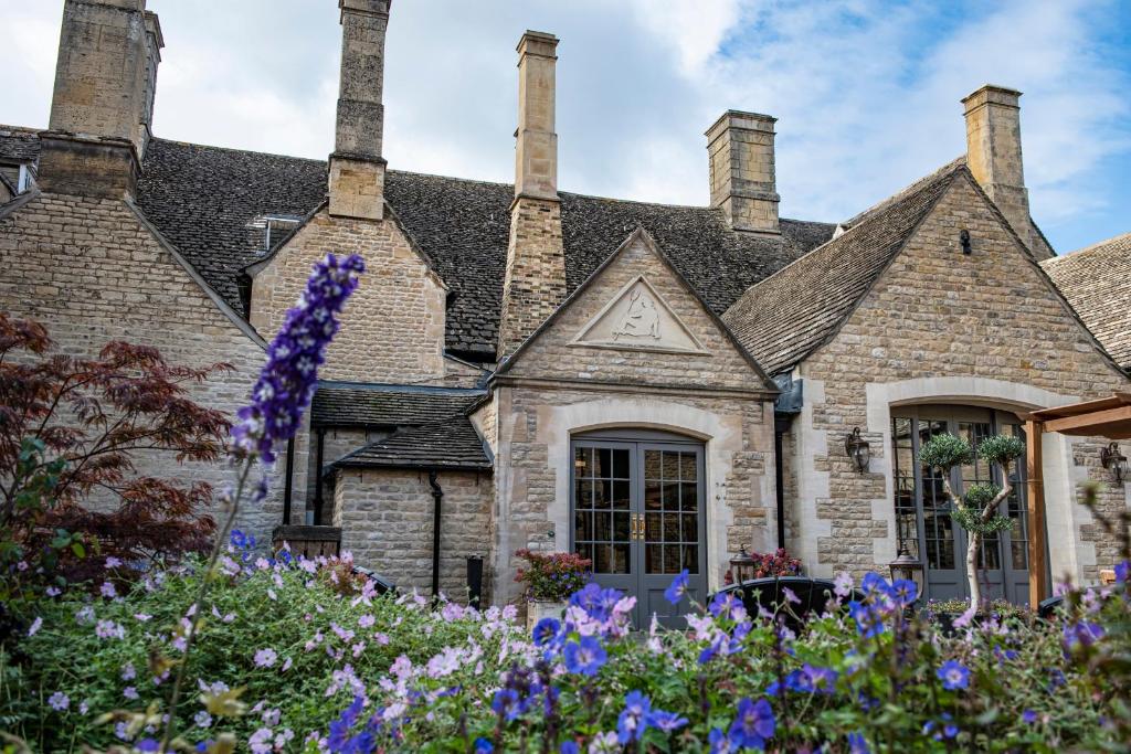 Haycock Manor Hotel