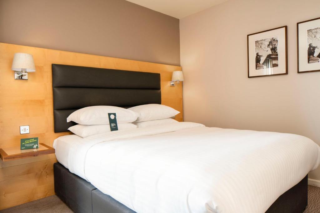 Holiday Inn Brentford Lock