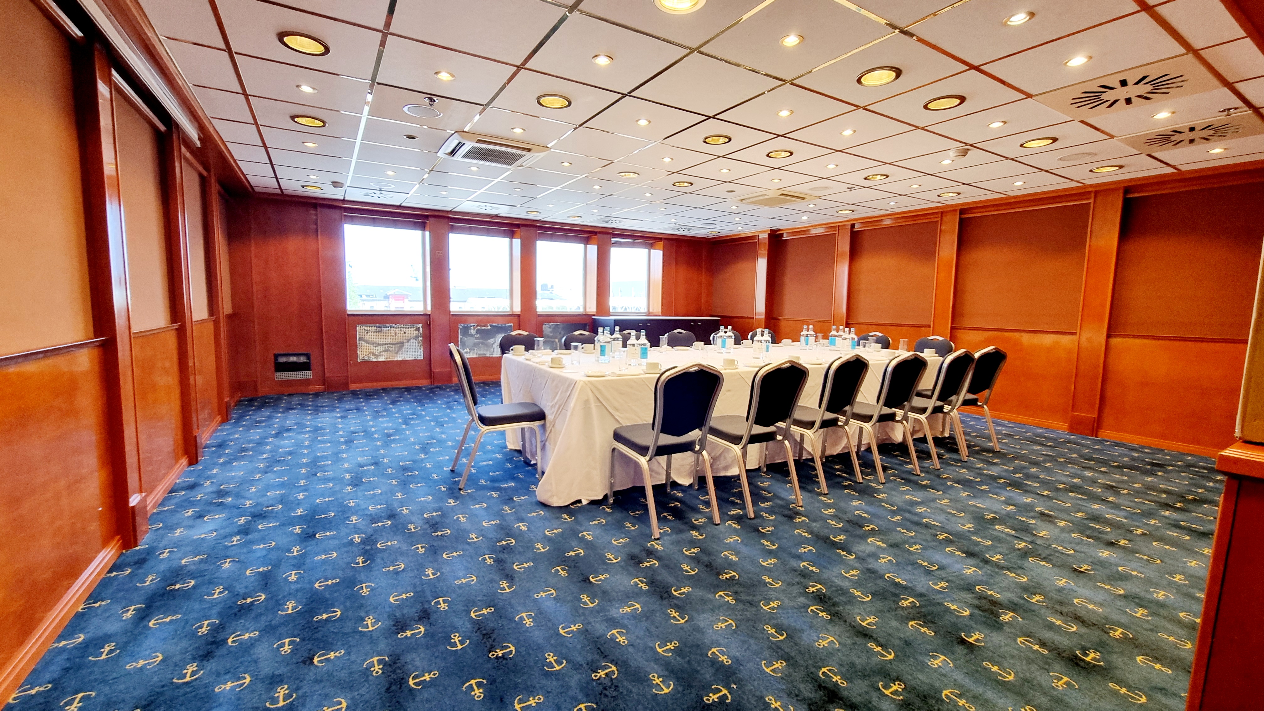 Sunborn Yacht Hotel
