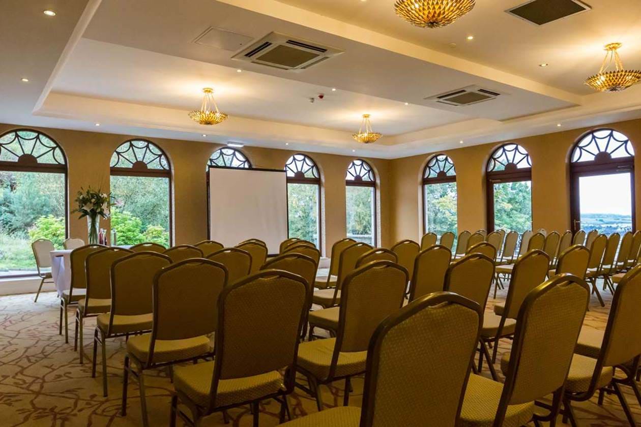 Gleddoch Golf & Spa Resort