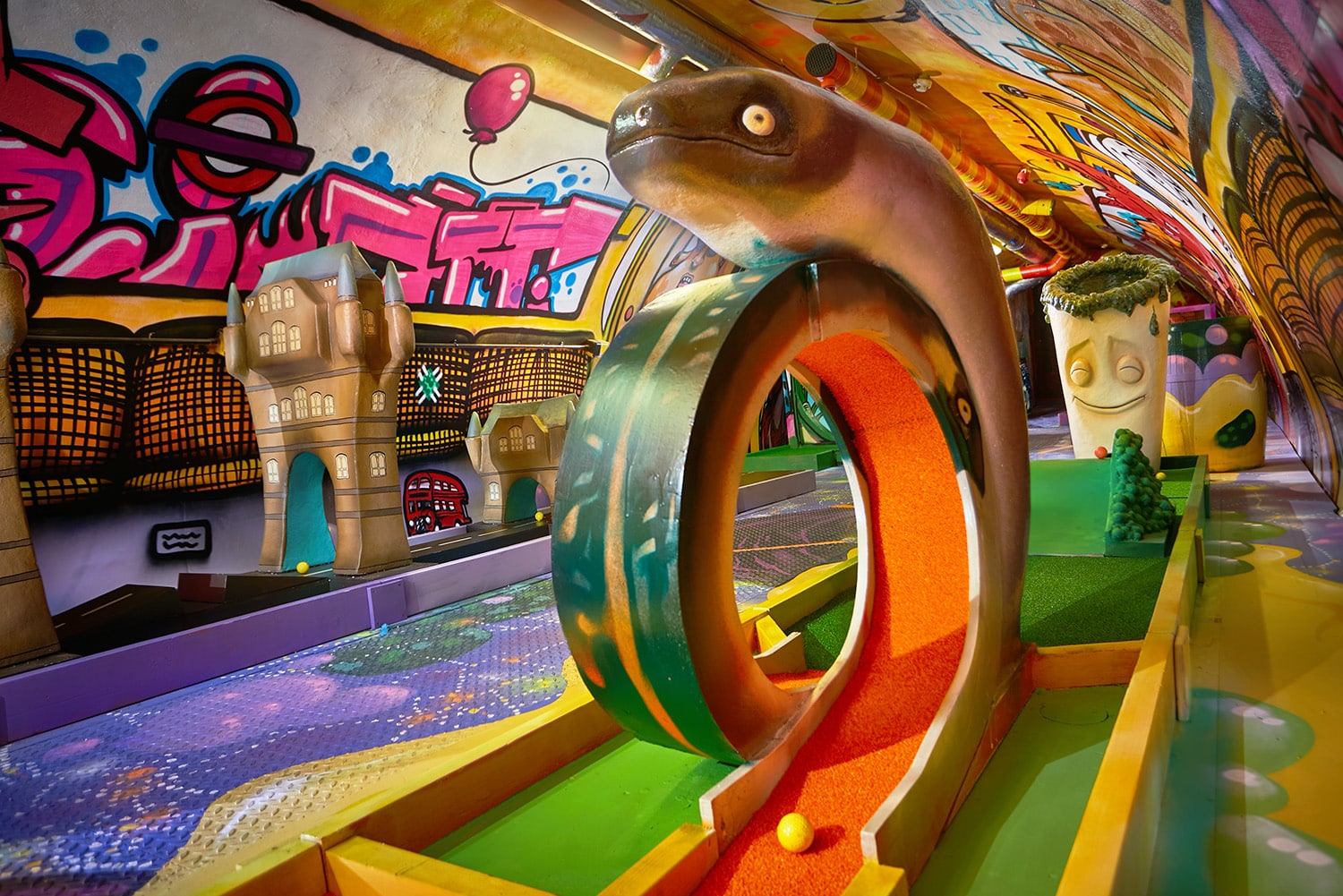 Plonk Crazy Golf