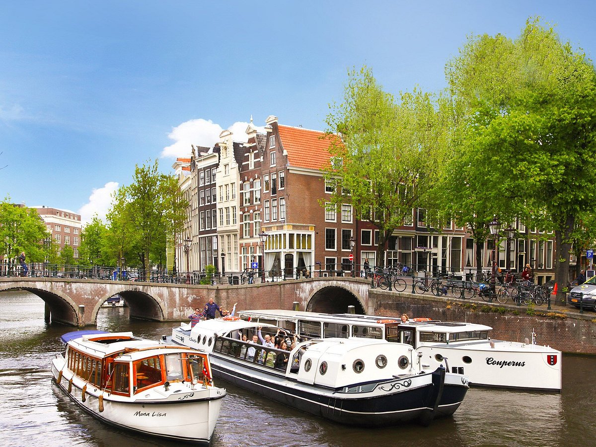 Smidtje Luxury Cruises