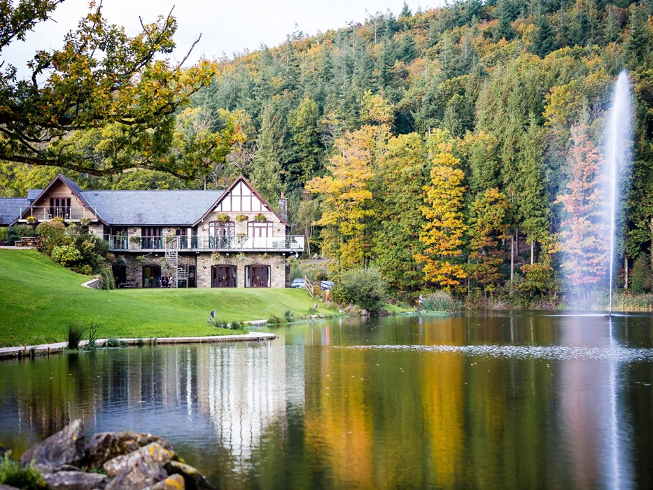 Canada Lodge & Lake