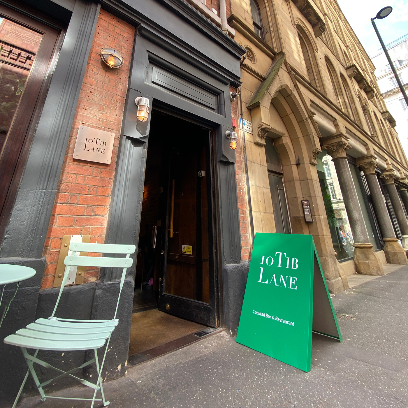 10 Tib Lane