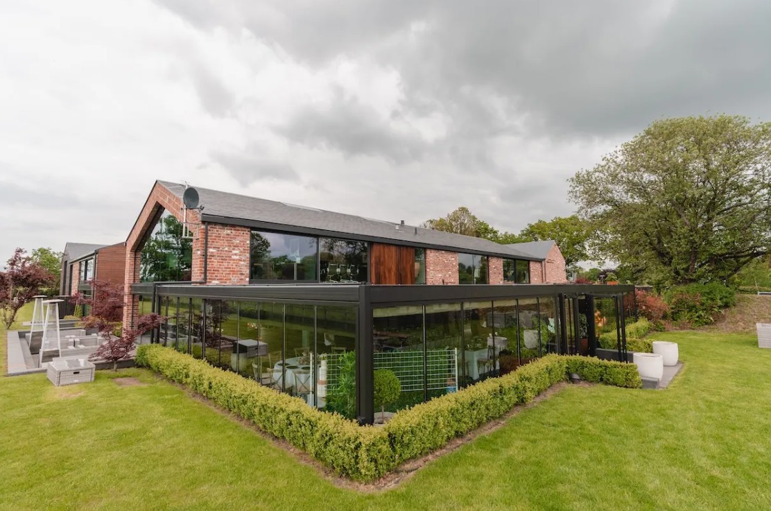 The Colony, Wilmslow
