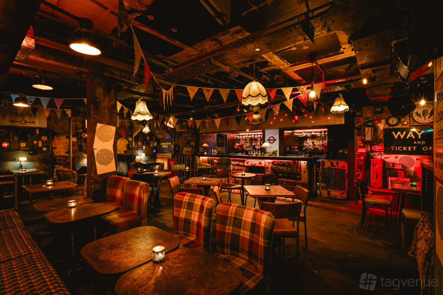 Cahoots Underground
