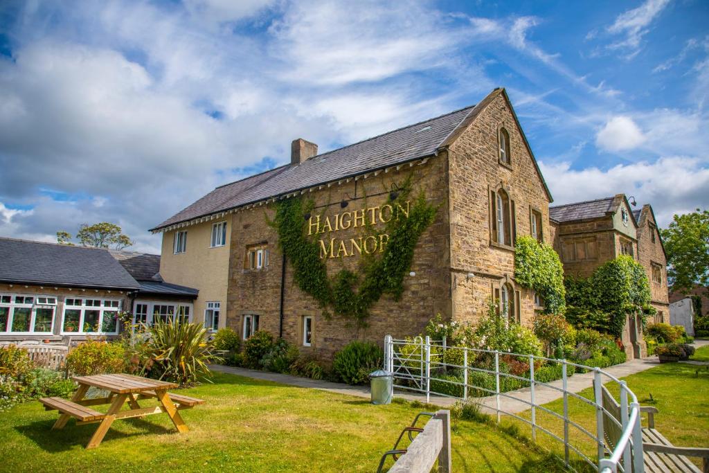 Haighton Manor