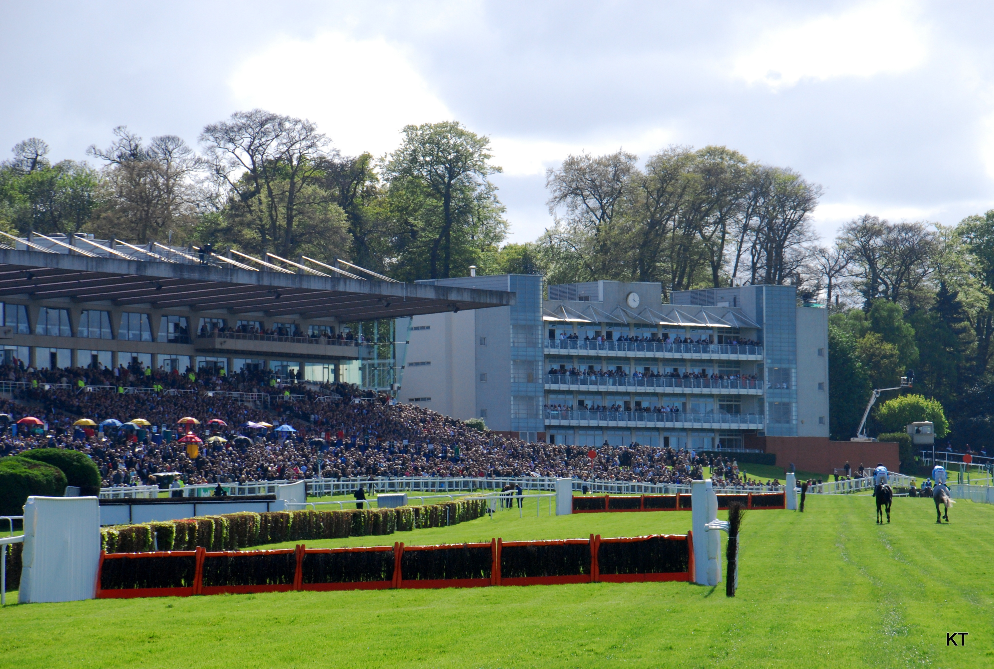 Sandown Park Racecourse